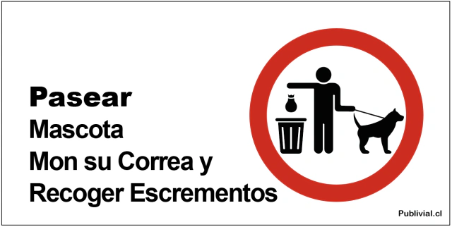 Pasear mascotas con su correa